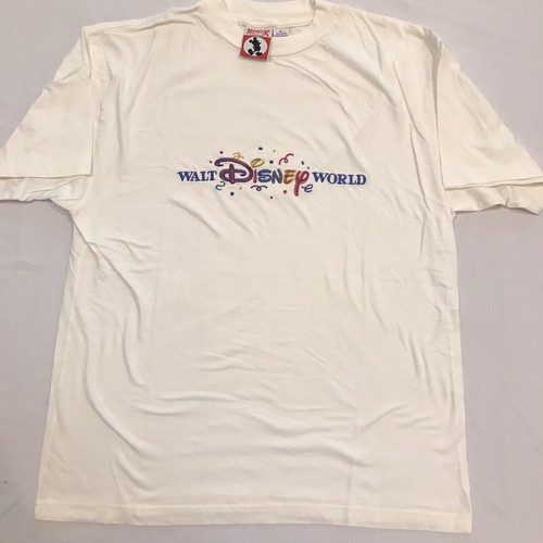 Vintage 90s Walt Disney World Embroidered T-Shirt… - image 1