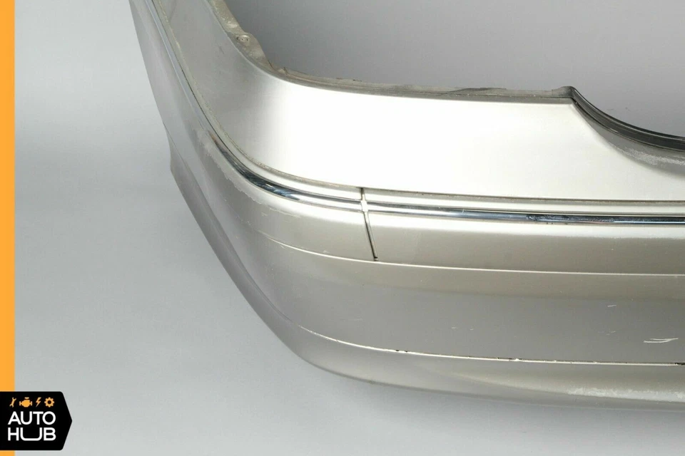 01-07 Conjunto de cubierta de parachoques trasero base peltre Mercedes W203 C240 C320 C350 OEM Foto 3 de 4