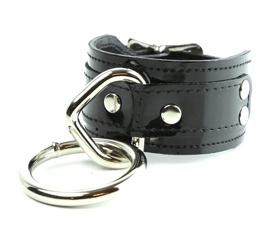Pulseira Cyber Goth Bondage couro envernizado punk deathrock - Imagem 3 de 3