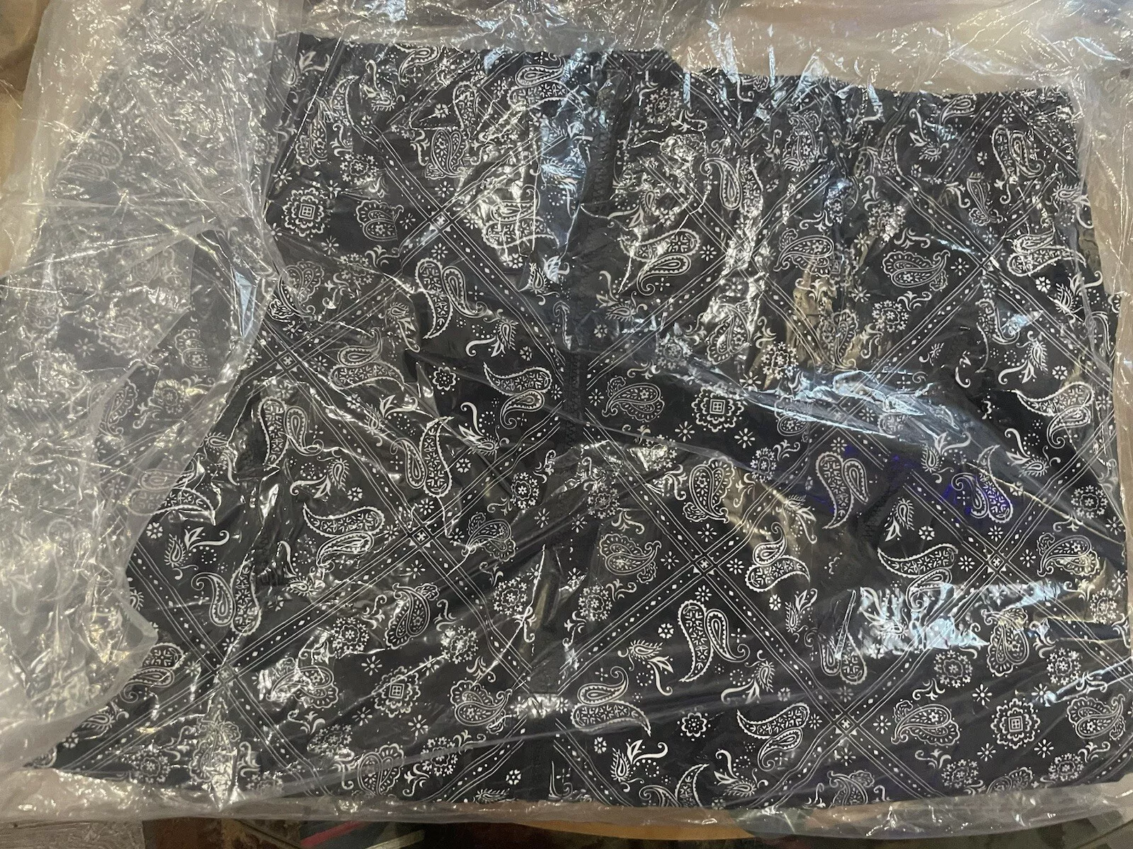 Veste de survêtement Supreme NY Bandana Paisley noir/moyen/neuf avec étiquette