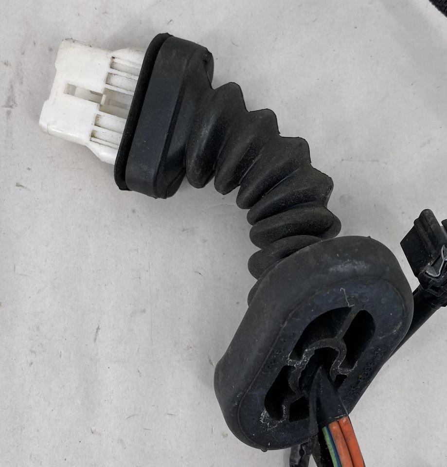 Chrysler 300C 2008 arnés de cables para puerta trasera derecha 5081333AB Foto 2 de 4