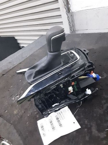 2020 TOYOTA COROLLA AUTOMATIC SHIFTER ASSEMBLY: W/ BEZEL - Picture 5 of 12