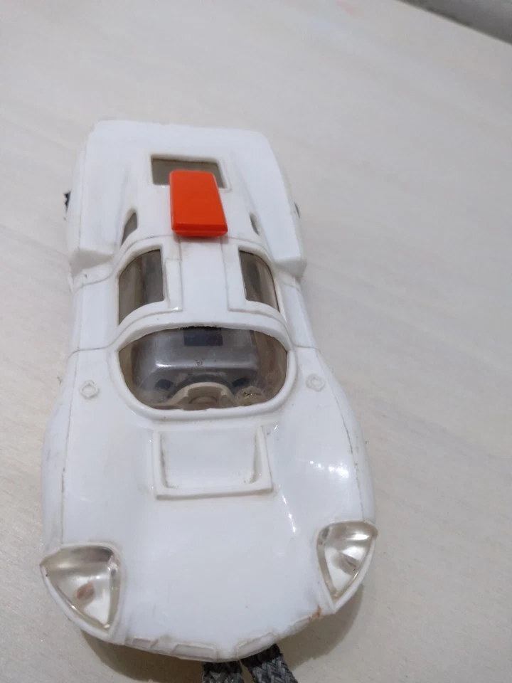 FUNZIONA POLISTIL policar Chaparral 2D A76 SLOT CAR  1/32 - 1969 - Immagine 3 di 4