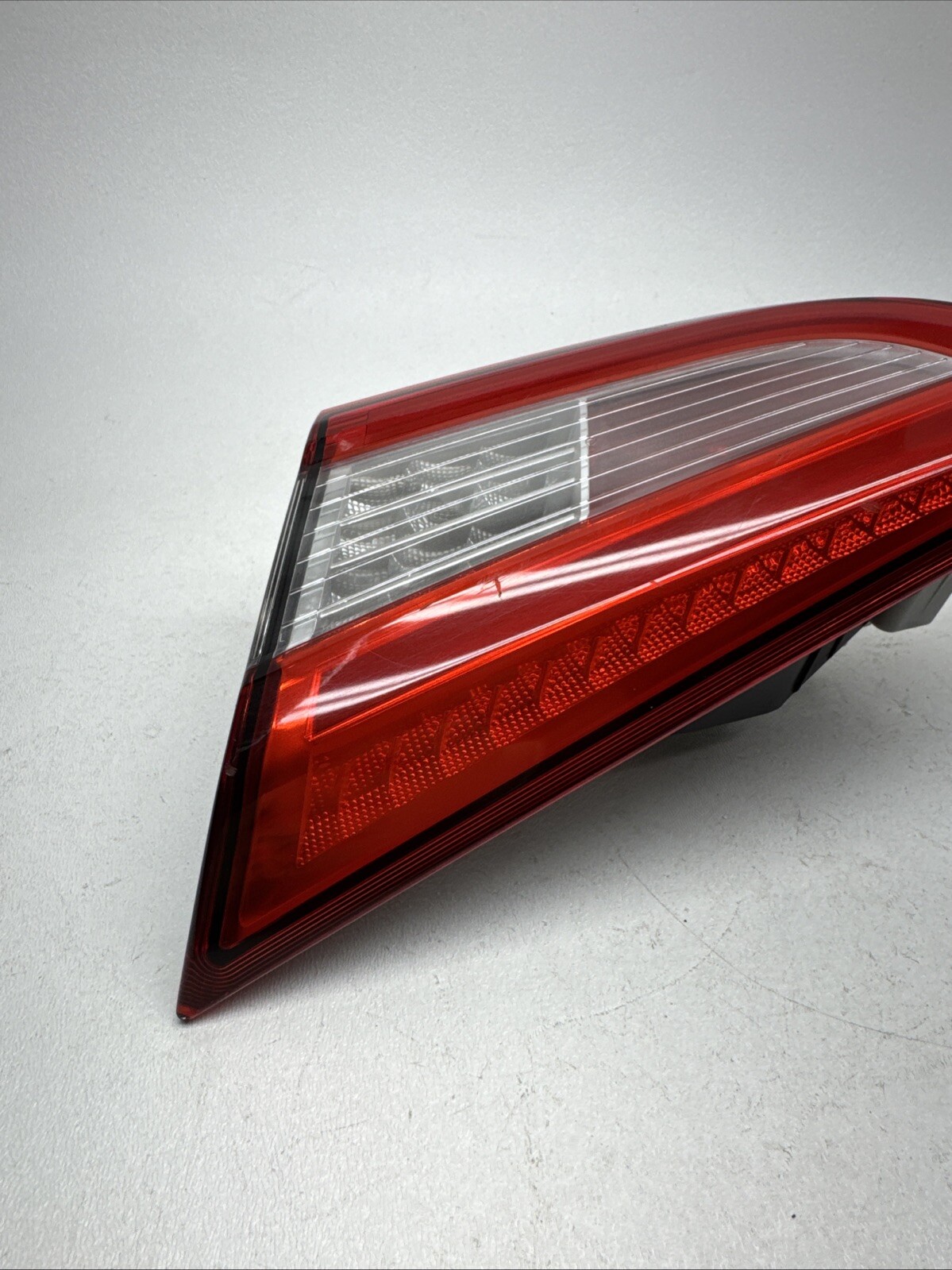 2014-2017 Maserati Ghibli S Right Passenger Side Rear Trunk Tail Light USED OEM