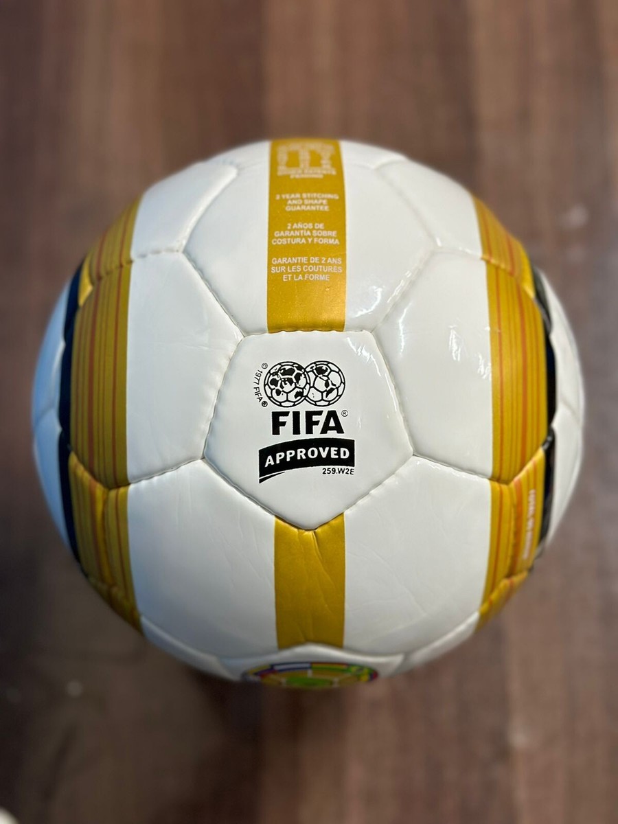 RARE NIKE TOTAL 90 Gold AEROW PREMIER LEAGUE SWIFT 2005-2006 RARE NIKE TOTAL 90 Gold AEROW PREMIER LEAGUE SWIFT 2005-2006