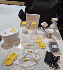 Medela Pump In Style Double Electric Breast Pump 24mm w/ Bottles  Accessories