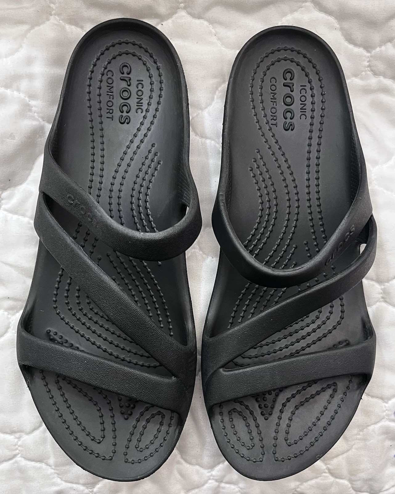 Crocs Women's Black Strappy Slip-On Flat Sandals Logo Accent Size 6