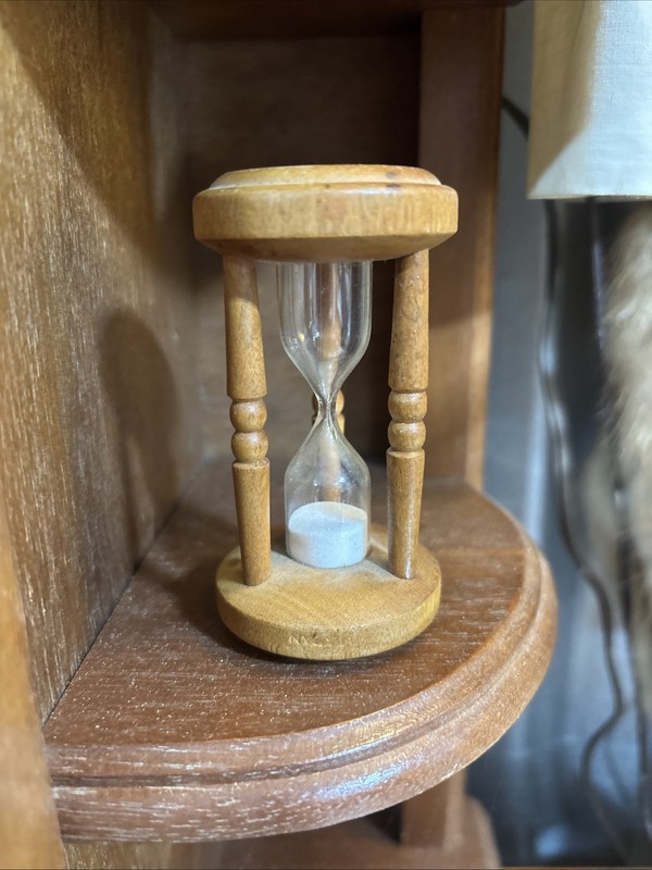 VINTAGE Wooden Hourglass Sand Timer Egg timer Advertising KNET Palestine TX