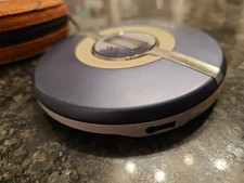 Sony D-EJ100 CD Portable Walkman Digital CD-R/CD-RW Player Free Case 24 CDs