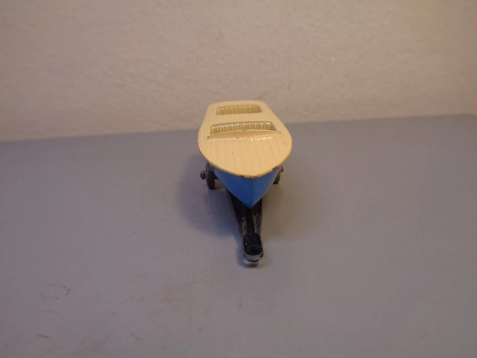 MATCHBOX LESNEY No 48A VINTAGE METEOR SPORTS BOAT & TRAILER NMINT CONDITION - Image 3 of 4