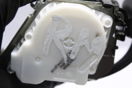 2013 Mercedes Classe E W212 Arrière Milieu Centre Siège Ceinture - Photo 3/7