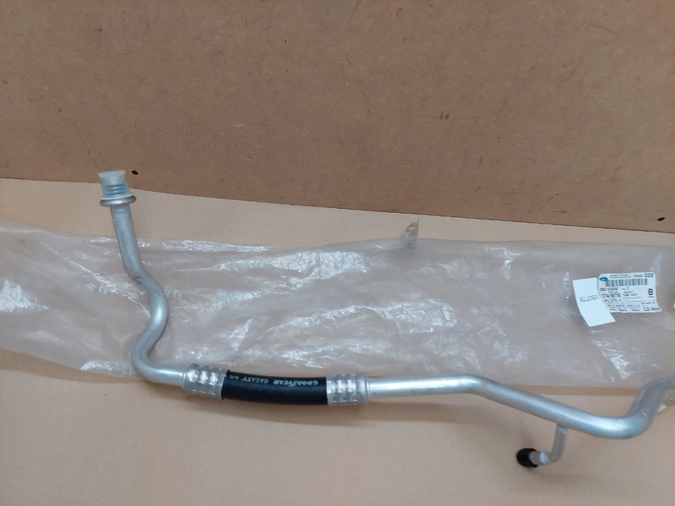 Ford Focus Mk2 AC Air Conditioning Hose Pipe 1741878 1.6 2.0L 2008-2011 Genuine - Image 2 of 4