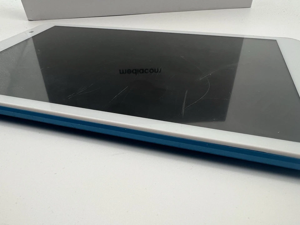 Tablet MediaCom Smartpad Iyo 8 M-SP8DY Wifi Bildschirm 8 " 16GB Android 11 - Bild 2 von 4