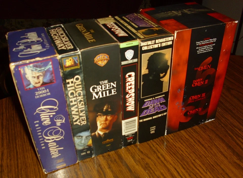 VHS Horror Set Lot of 12 Tapes Omen Box George Romero Clive Barker Stephen King Foto 3 de 4