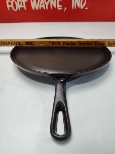 "Fully Restored" GRISWOLD CAST IRON #9 Griddle Small Logo 10" Seasoned Flat - Picture 3 of 6