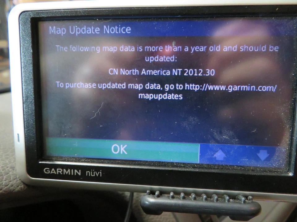 Garmin Nuvi 1300 GPS 4.3" Touchscreen Case, Car Power Adapter & USB WORKS BUNDLE - Image 2 of 4