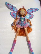POUPEE WINX " BLOOM, BELIEVIX POWER "