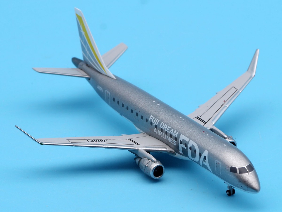 JC Wings 1:400 富士エアラインズ ERJ-175 JA10FJ JC Wings 1:400 Fuji Dream Airlines Embraer ERJ-175 Diecast