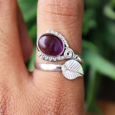 Amethyst Healing Crystal Ring, Gemstone Ring, Natural Stone Ring, Leave Desig