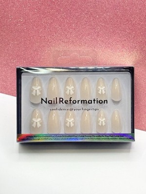 Nail Reformation Press On Nails 30 Nude Almond White Bow