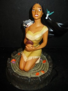 Disney WDCC "Listen With Your Heart" Pocahontas Box & COA D88 PA