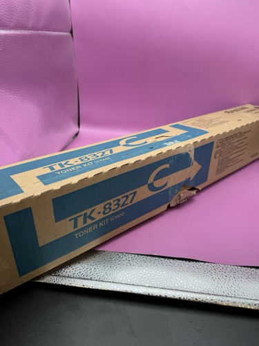 Kyocera TK-8327C TK8327C Cyan Toner Cartridge Damage Box - Picture 4 of 5