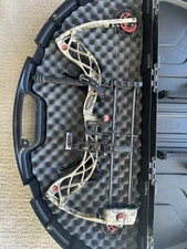 Bowtech Carbon Icon DLX Right-Handed Krystal Camo Compound Bow