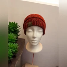 CC Boutique Beanie One Size Rust Knitted Label Patch Retro Streetwear