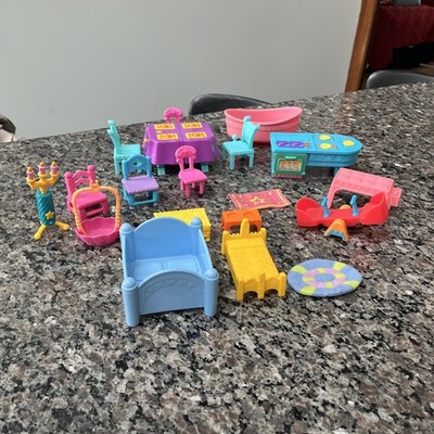 Mattel Dora Doll House Furniture Bed Tub Kitchen Changing Table Chairs 18 Piece