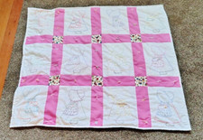 VINTAGE Cotton Handmade Pink White SUN BONNET SUE Quilt Baby Blanket 42x38 in