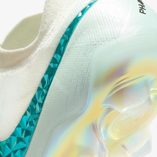 Nike Phantom GX 2 Elite LV8 FG Low Top Soccer Cleats (HV4890-100