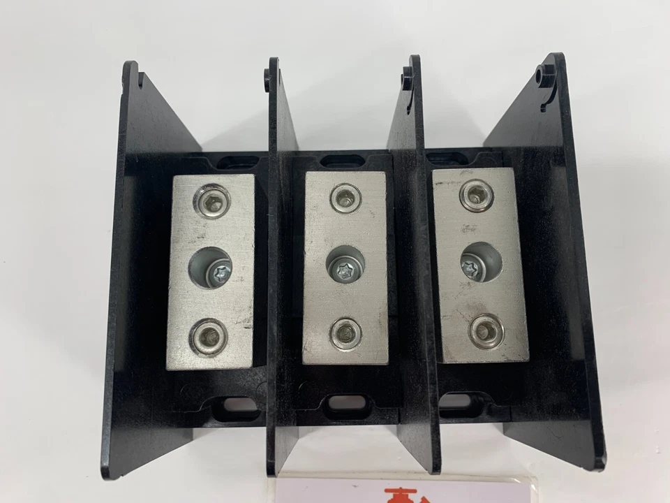 Burndy BDBMHC112/03 Power Distribution Block 3P 600V 135A AL 175A CU QTY. 1 - Image 3 of 4