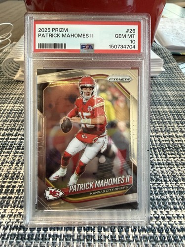 2025 prizm patrick mahomes ll PSA 10