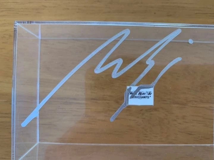 Modellino auto firmato Minichamps Nick Heidfeld Sauber C20 2001 GP del Brasile - Immagine 4 di 4