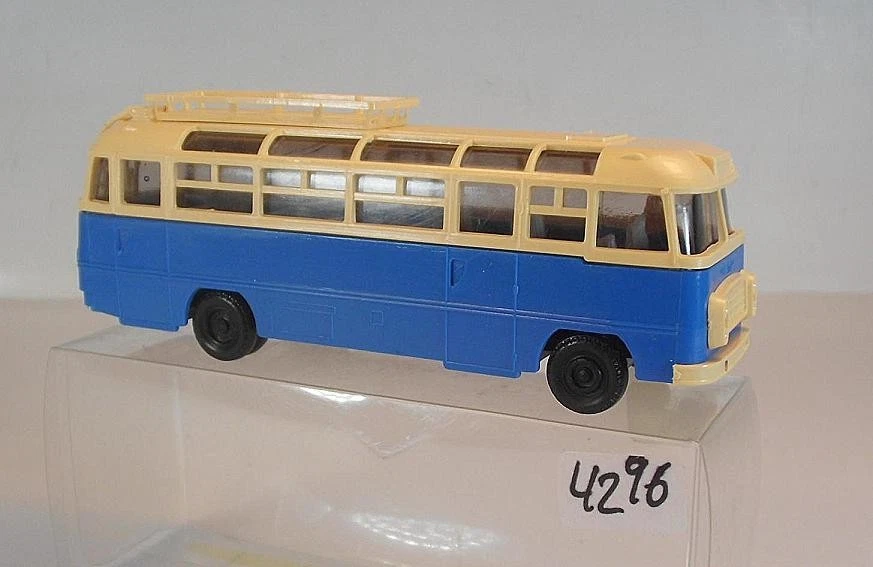 Mini Car 1/87 Nr. 1082/03 Ikarus 31/311 Omnibus Reisebus blau/beige #4296