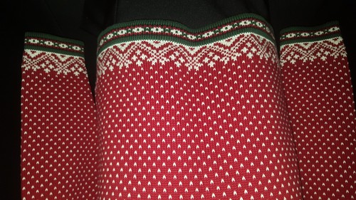 L.L. Bean Womens 1/3 Button Front Pullover Sweater Jacket Medium Red White Green - Picture 8 of 12
