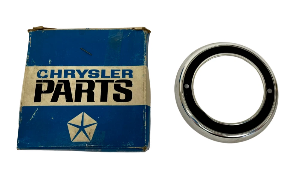 1964-1966 Plymouth Chrysler Dodge Polara Luz Lámpara Lente Bisel 2581028 Nuevo de Lote Antiguo Foto 2 de 4