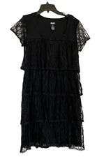 Metro Style  Short/ Cap Sleeve Dress  Black Lace  Tiered  Size 4