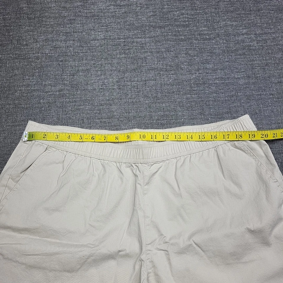 Denim Co EasyWear Sarga Moda Pull On Corto Pequeño X-Grande Talla Beige con Bolsillos Foto 2 de 4