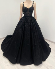 Sparkly Gothic Black Wedding Dresses with Straps Court Train A Line Bridal Gowns