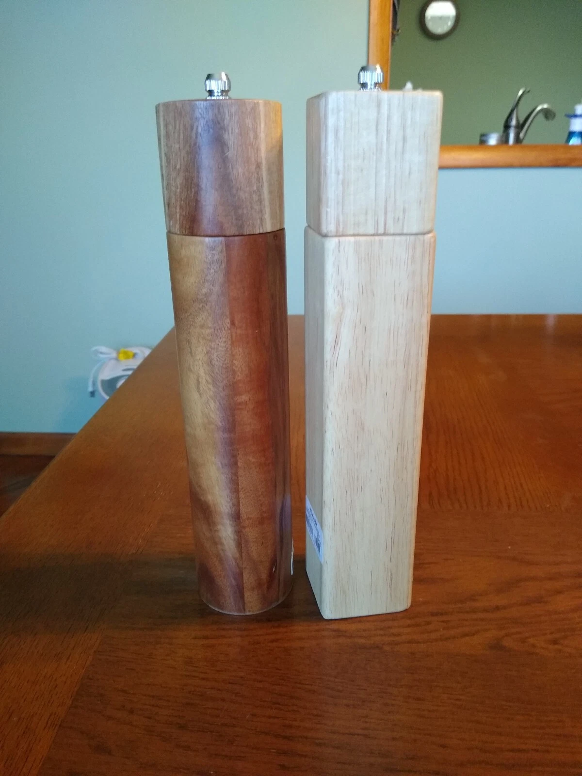 UNUSED TALL 10" Wood Salt & Pepper Mill Grinders Light & Dark Hardwood. FULL!!!