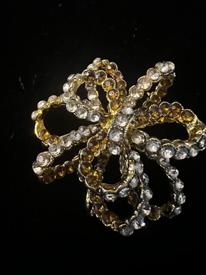 Vtg Large 3D Multi Loop Pretzel Maze Brooch Pin w/ Yellow Amber Rhinestones