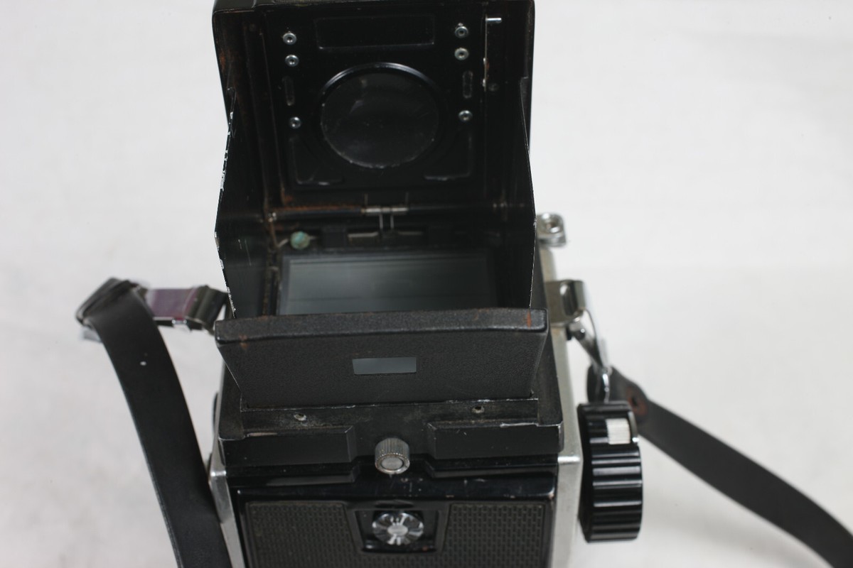 Mamiya C220 Medium Format TLR Film Camera with 80mm Mamiya
