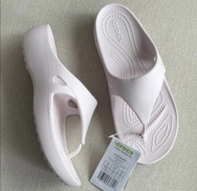 Crocs Pink Synthetic Lightweight Flip Flop Sandals Slip On Women's US 8