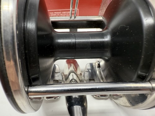 Penn 309M Super Peer Level Wind Fishing Reel Vintage w/ Box, NOS free ship USA - Picture 5 of 7