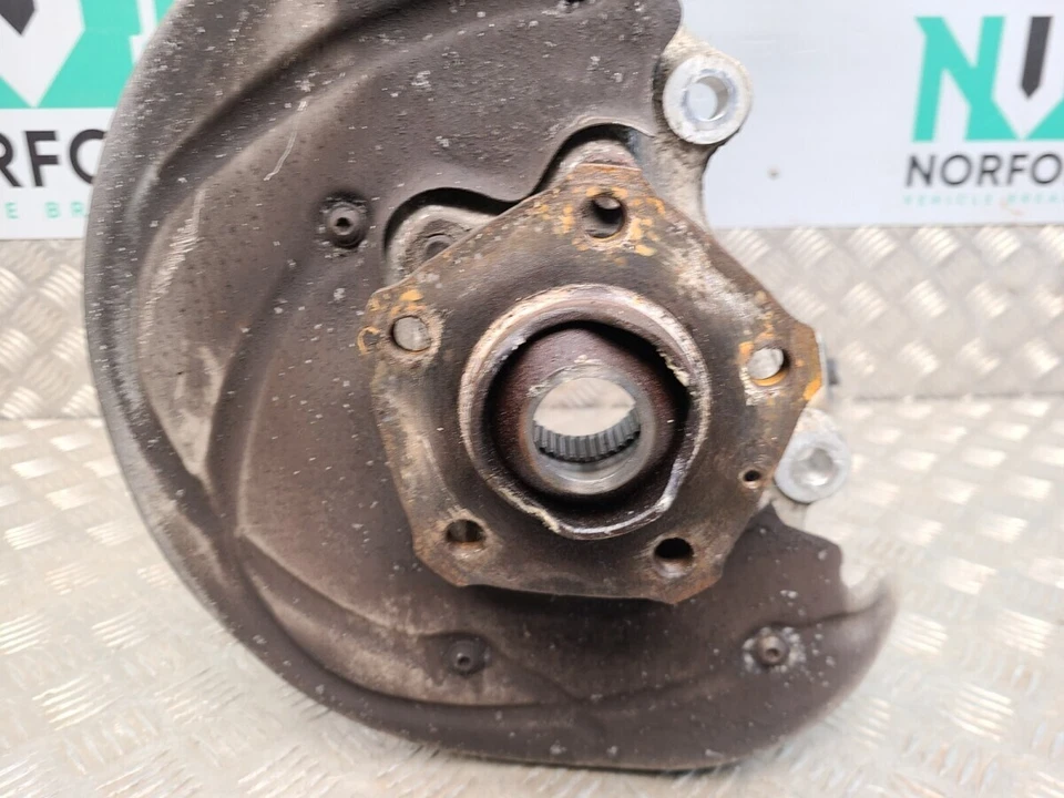 AUDI Q5 FY Front Left Suspension Leg Strut Hub Arms 80A413031AG - Image 3 of 4