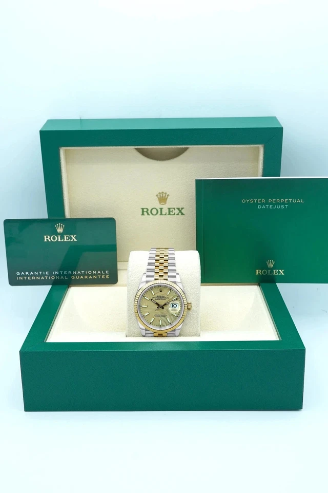 Reloj Rolex Datejust 2023 36 mm esfera dorada palma dos tonos Jubilee Foto 2 de 4