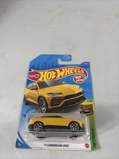 2017 Hotwheels HW Exotics ‘17 Lamborghini Urus #213 Buy 3 Or More Get 50% Off