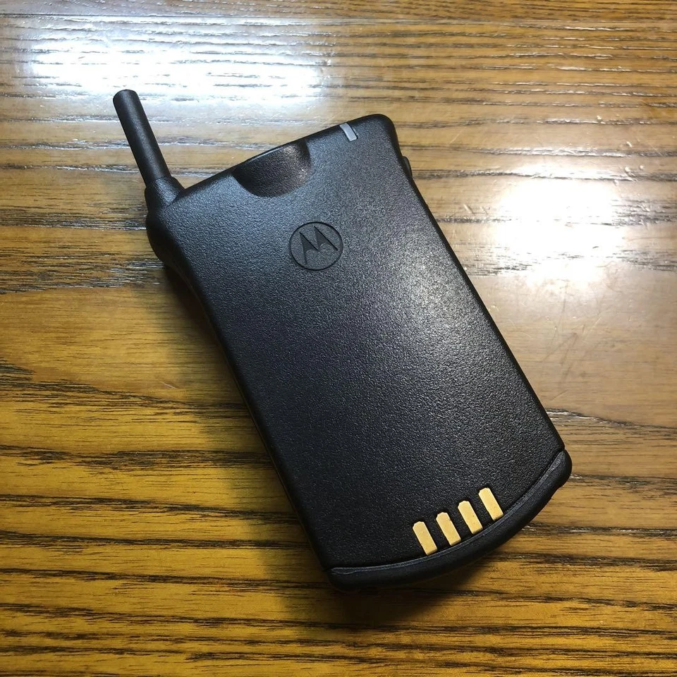 Motorola Startac Collection Product 1997 - Image 4 of 4