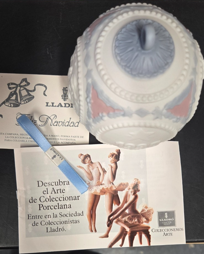 Lladro Figurine: 5730 Christmas Ball (1990), - Picture 3 of 4